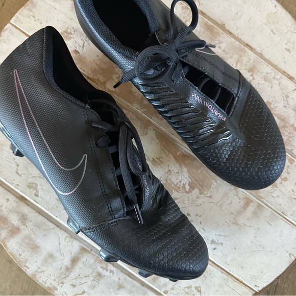 Nike Phantom Venom Club FG Black main image 9